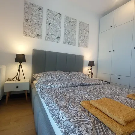 Azur - 12 Pietro - Azw Apartment